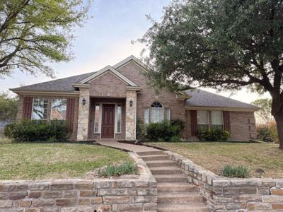 2185 Clubview Drive