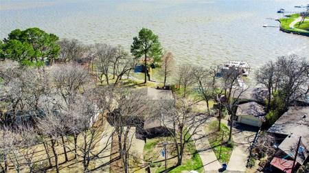 218 Oak Trail