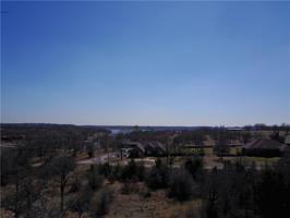 27 Royal Oaks Drive