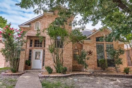 8813 Greenwood Trail