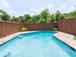 1716 Crystal Way