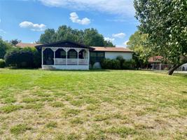 3814 Roaring Springs Court