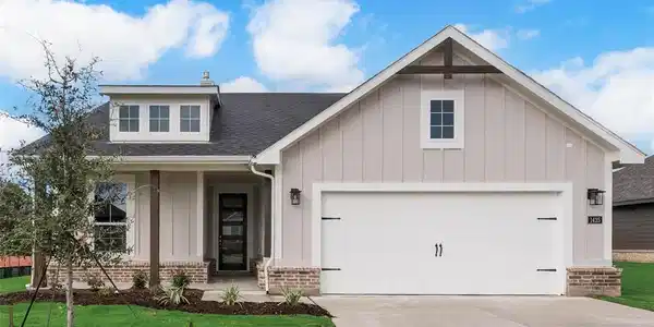 1425 Cedar Trail