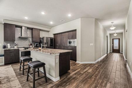1205 Coyote Ridge