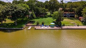 4107 Lakeshore Drive