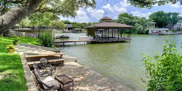 8808 Royal Harbor Court