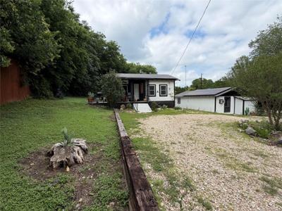 111 Apache Trail