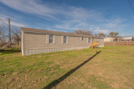 912 Skylark Drive