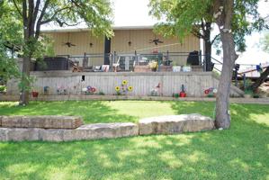 1110 Woodmens Lane