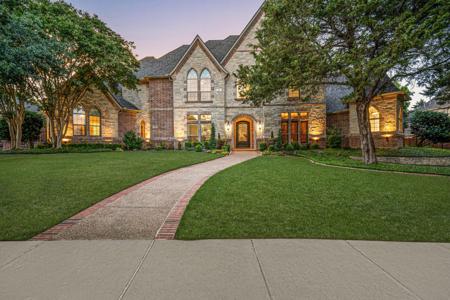 324 Oak Pointe Lane