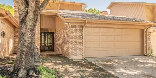 9312 Mountain Lake Court