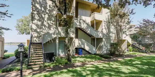 388 Driftwood Court