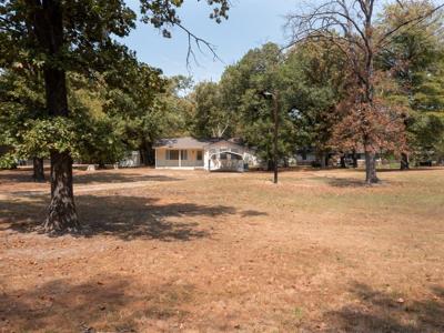 21131 Woodland Lane