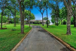 195 Crescent Drive
