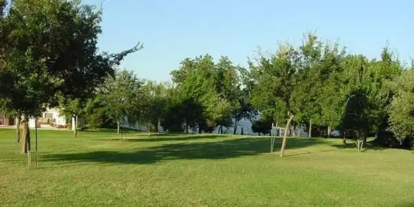 1 Kirks Point