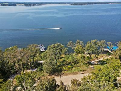 143 N Lake Bluff Drive