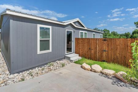 817 Thicket Trail