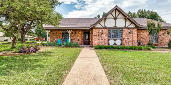 9312 Cape Royale Drive
