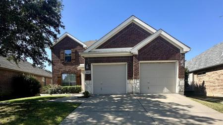 900 Lake Worth Trail