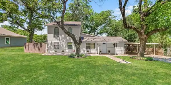643 E Columbia Drive
