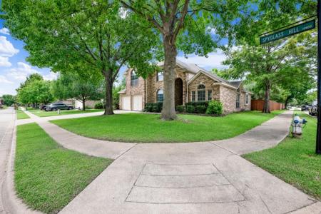 10809 Spyglass Hill