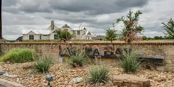 1540 Laguna Bay N
