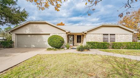3716 Indian Creek Trail