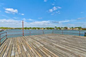4001 Lands End Court