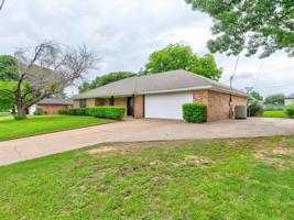 1021 Harbor Lakes Drive