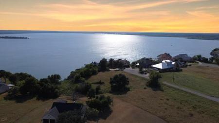 10071 Lakeview Court