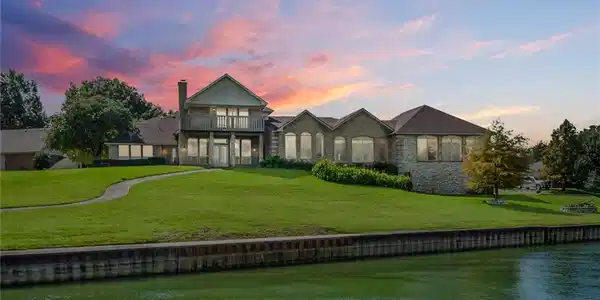 725 SE County Road 3122