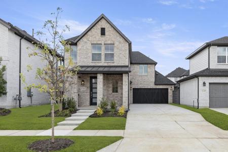 1141 Amaryllis Lane