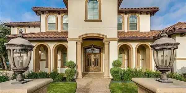 12625 Lakeview Court
