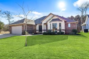 21 Lone Oak Boulevard