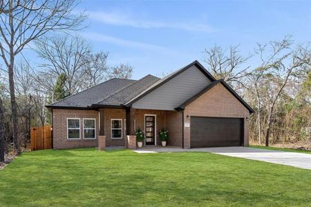 107 Lakeview Drive