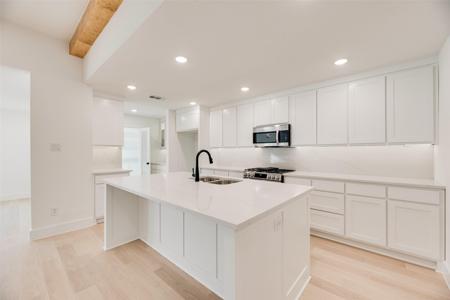 1632 Merrimac Trail