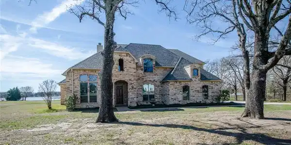 1102 Deep Water Cove