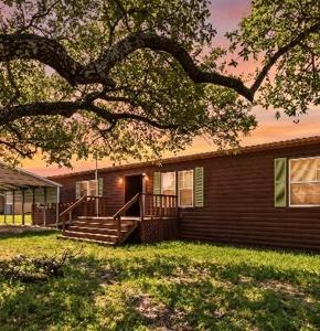3081 Beachside Drive