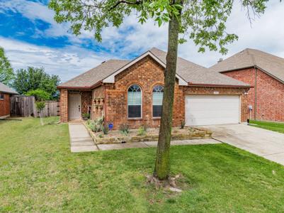 2716 Winterberry Lane