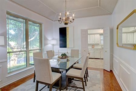2918 Apple Valley Drive