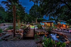 4939 Rose Hill