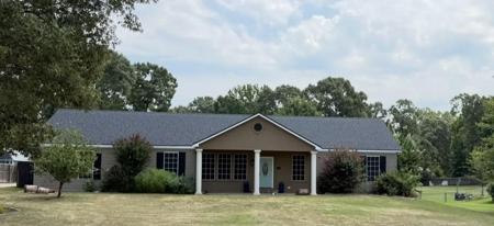 130 W Lakeshore Drive