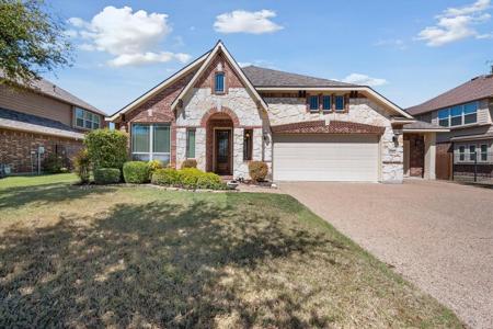 4303 Gleneagles Drive