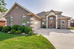 902 Netherfield Parkway