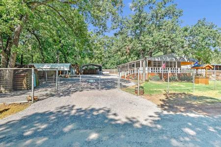319 Yorkshire Drive