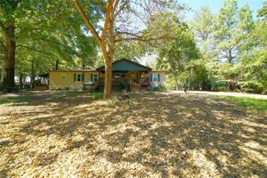 2216 Donna Drive