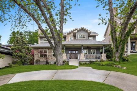 6915 La Vista Drive