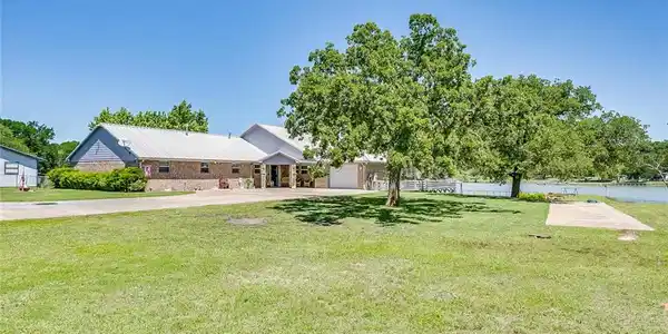 482 Deer Trail