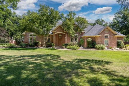 7406 Hampton Drive
