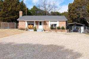 1212 Comanche Cove Drive